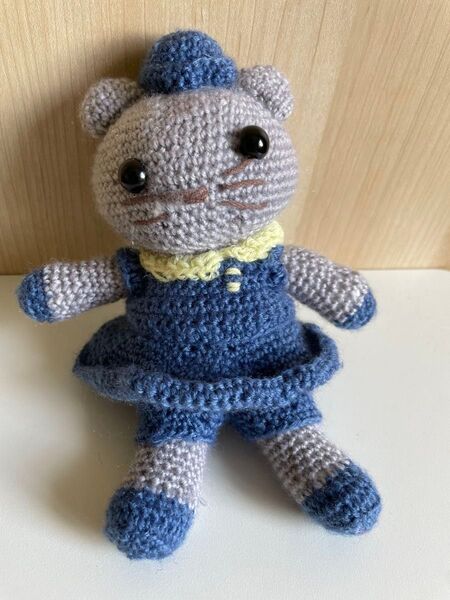 【あみぐるみ⑦】手編み ネコのぬいぐるみ ハンドメイド