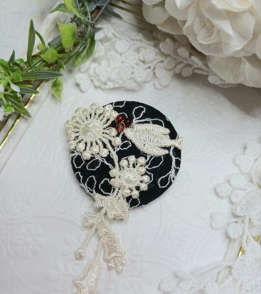 ☆ハンドメイド☆ミナペルホネン pjc※ブローチ