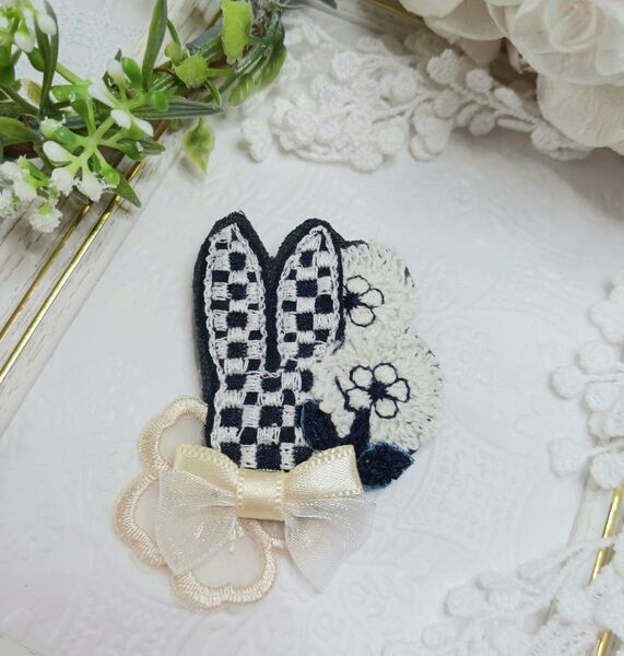 ☆ハンドメイド☆ミナペルホネン※ブローチ