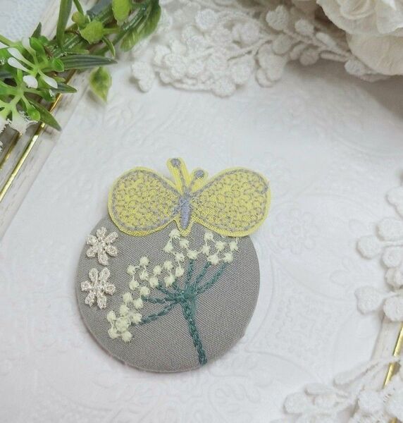 ☆ハンドメイド☆ミナペルホネン※ブローチ
