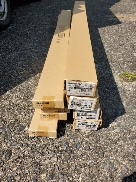 Panasoni パナソニック LED照明 NNLK41509J+NNL4100NT 2000lm.5000k 4個セットです。