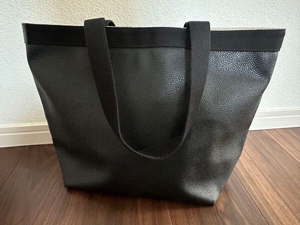 エルベシャプリエ 708GP 黒トート