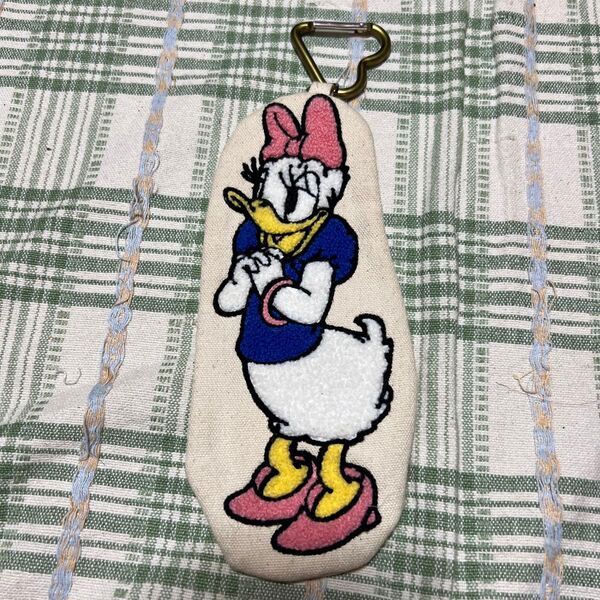 デイジー ドナルド ペンケース ポーチ 刺繍キーホルダー ディズニー Disney 小物入れ