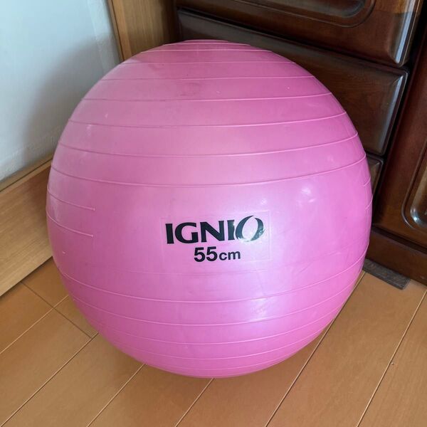IGNIO バランスボール 55cm ピンク