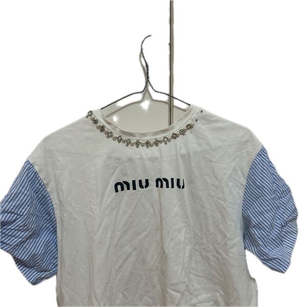 MIUMIUトップス
