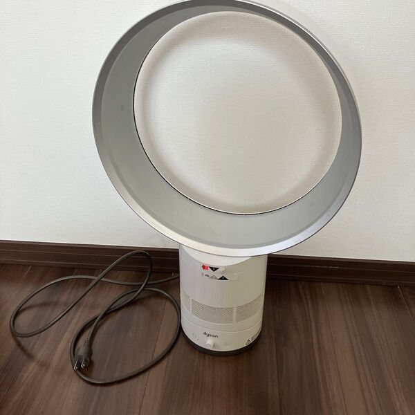 dysonの羽無しサーキュレーター 羽なし扇風機 テーブルファン30cm
