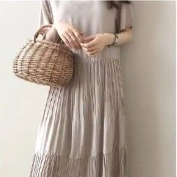 ベージュ 半袖 ロングワンピース