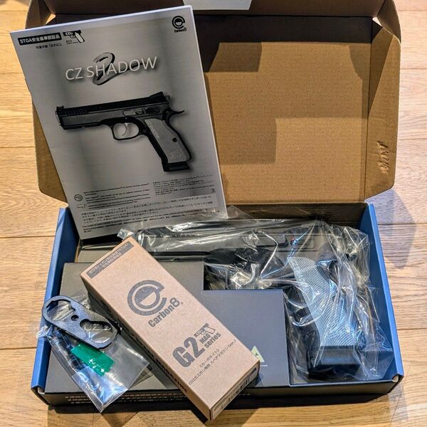 ★Carbon8 CZ SHADOW 2 GBB CO2ガスガン ほぼ未使用 新品未開封予備マグ付き