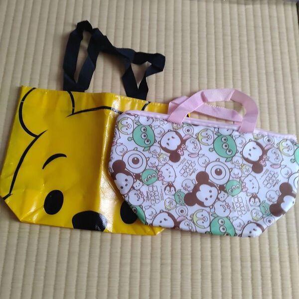 ディズニー ツムツム保冷ランチバックとプーさんミニトートバッグ