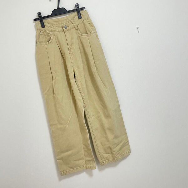 ブージュルード タックワイドパンツ