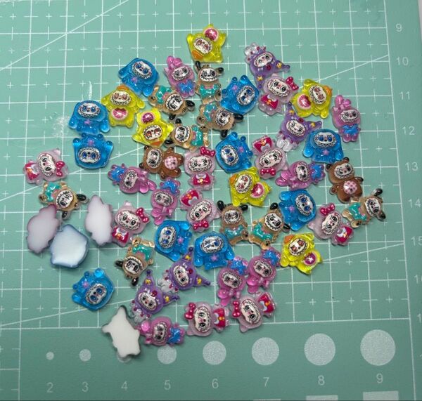 ラブブ全身 mix ネイルパーツ ランダム50個 ハンドメイド レジン 手芸 工作にも リオ 被り物 全身