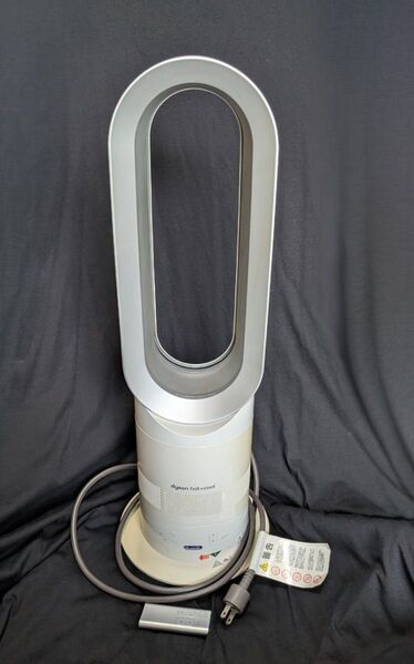 dyson hot+cool ファンヒーター AM 05 WS