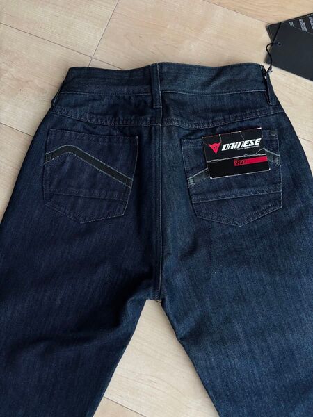 ダイネーゼ レディース ジーンズ W27 新品未使用