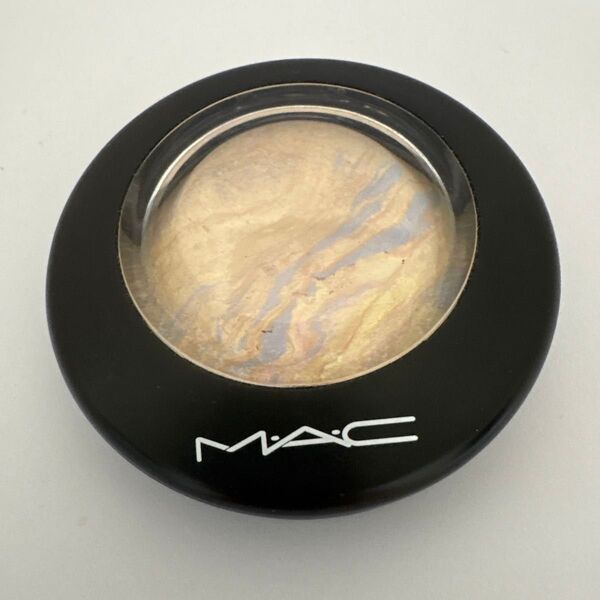 MACミネラライズ スキンフィニッシュライトスカベード(フェイスパウダー)
