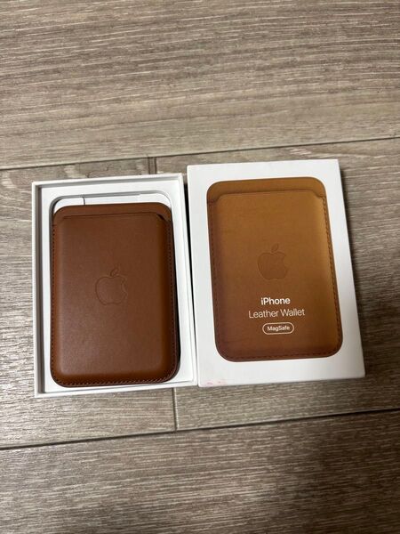ほぼ未使用 Apple iPhone レザーウォレット 純正 定価7480円