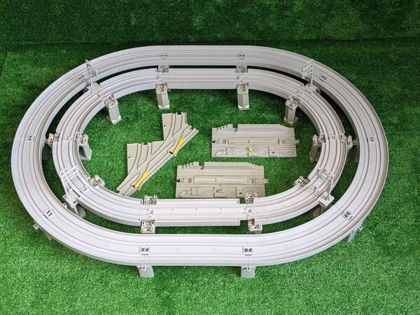 プラレール レイアウト 初期 外側高架レール 高架レール 橋げた 橋脚 セット