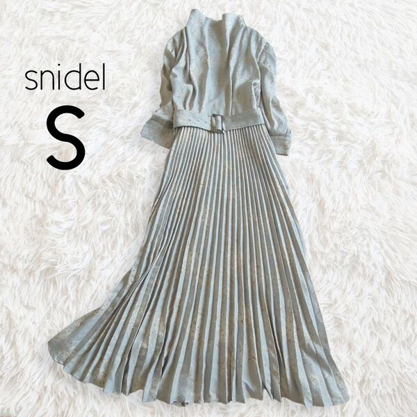 ハイネックプリーツワンピース S ブルー 花柄 総柄 7分袖 ロング ミディ ミモレ 半端丈 クラシカル/snidel スナイデル