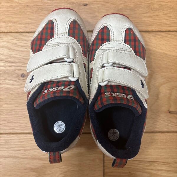 asics ファミリアキッズ スニーカー マジックテープ 17.5cm