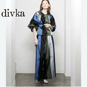 divka ディウカ サテン マルチストライプトップスプルオーバー ボリュームスリーブ