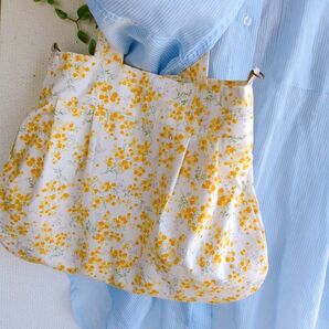 グラニーバッグ少し大きめミモザ ハンドメイド トートバッグ 花柄 エコバッグ バッグ 総柄