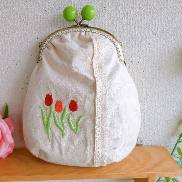 がま口 ポーチ大玉付き12.5㌢チューリップ ハンドメイド 小物入れ