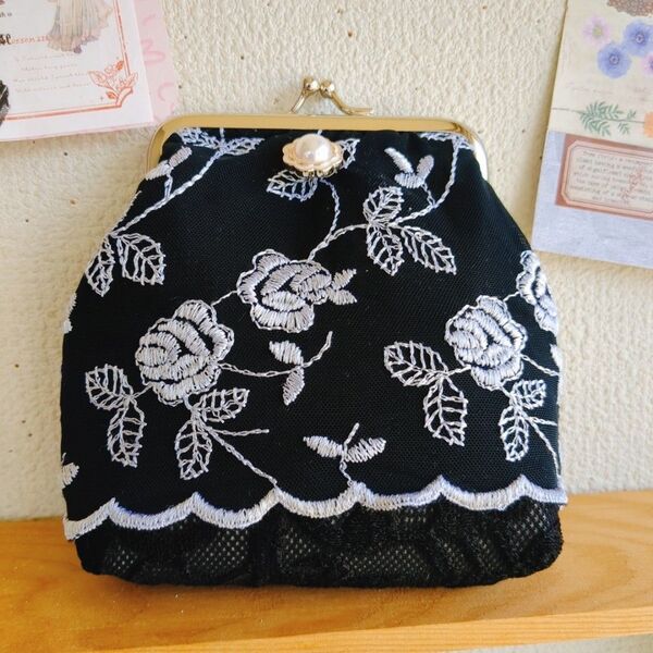 がま口ポーチ黒レースB ハンドメイド がま口 小物入れ ポーチ