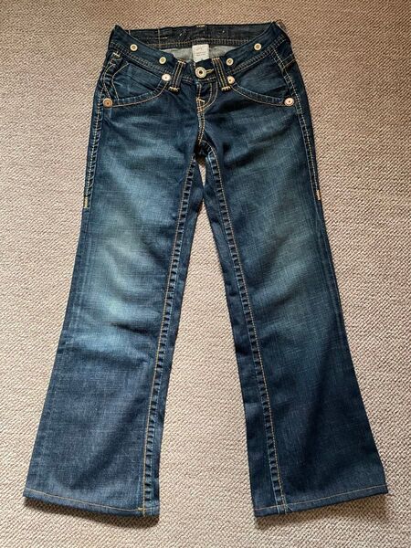 TRUE RELIGION BRAND JEANS 25
