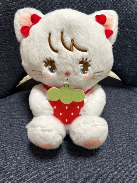 mikko いちごBIGぬいぐるみ ムース ねこ ぬいぐるみ characters プレゼント 白猫