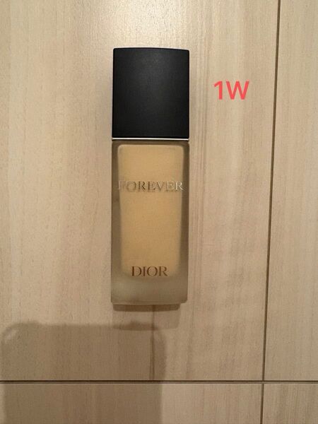 ディオールスキン フォーエヴァー フルイド マット 1W