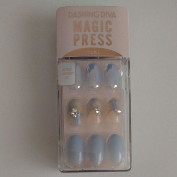 DASHING DIVA ダンシングディバ MAGIC PRESS マジックプレス つけ爪 ネイルチップ ブルー