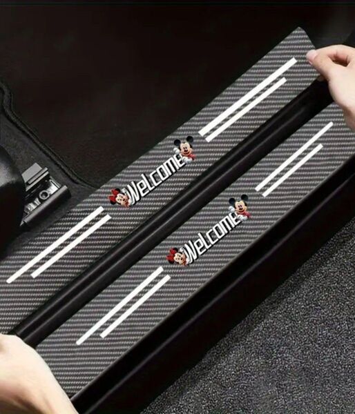 【新品未使用】ミッキー&ミニー★ステップガード★4枚組★車 内装 装飾 カスタム おしゃれ