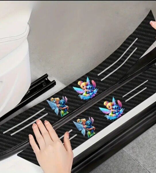 【新品未使用】スティッチ★ステップガード★4枚組★車 内装 装飾 カスタム おしゃれ