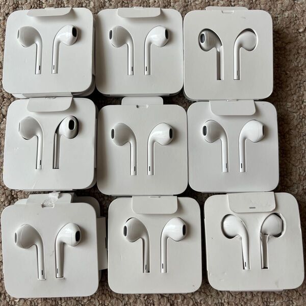 Apple iPhone Lightning-3.5mm ヘッドフォン ジャックアダプタ3つ付き
