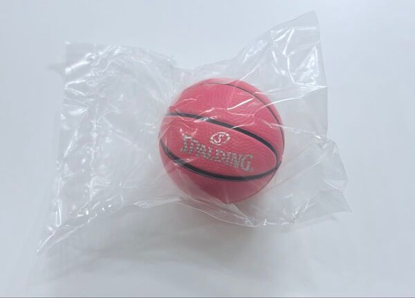 SPALDING スクイーズボール ピンクホログラム ガチャ