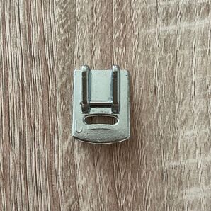 家庭用ミシン ギャザー押さえ