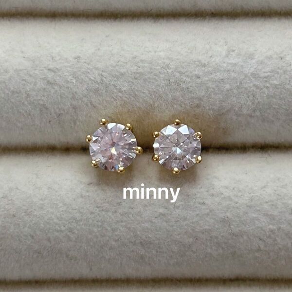 モアサナイト(人工ダイヤモンド)立爪一粒ピアス ゴールド 0.5ct 6爪
