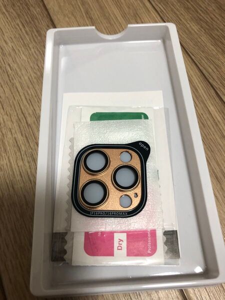 iPhone16pro/16proMax カメラレンズカバー ゴールド 未使用