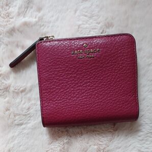 kate spade new york 二つ折り財布 ワインレッド