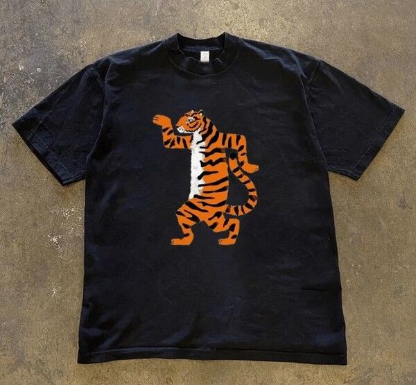 デザインTシャツ 色黒 サイズLL 新品 送料込み