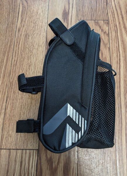自転車用 サドルバッグ チェーンロック入れ 水筒入れポケット付き 色、黒 新品 送料込み