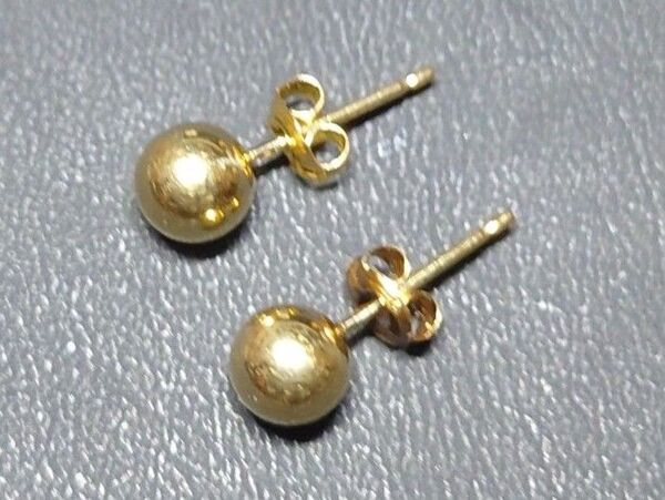 K18 ピアス 丸玉 5mm 18金