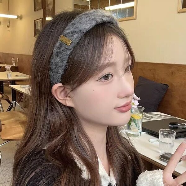 【残り2点】もこもこ カチューシャ ヘッドドレス ヘアアクセサリー 韓国