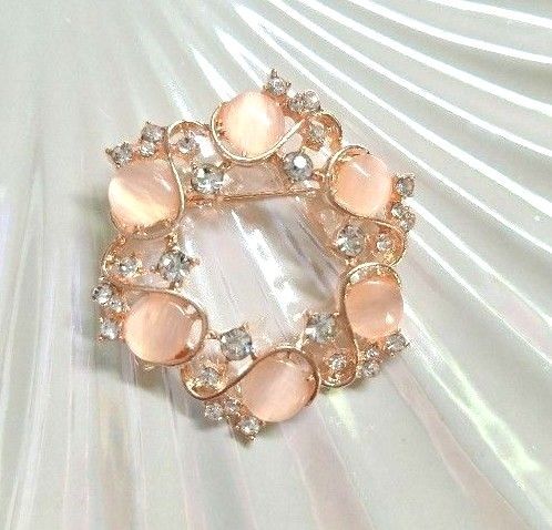 342 ブローチ パール 丸形 ピンクゴールド キラキラ フォーマル 冠婚葬祭 結婚式 入学式 卒業式 かわいい アクセサリー