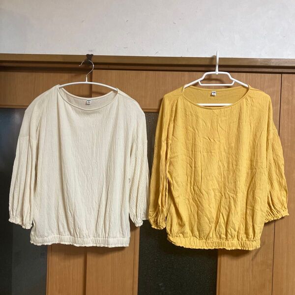 【2枚セット】色違いトップス アイボリー&オレンジ色 ユニクロ UNIQLO シボ素材 シワ加工