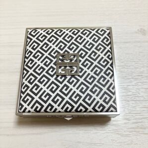 【美品・レア】GIVENCHY タン・クチュール・クッション C104