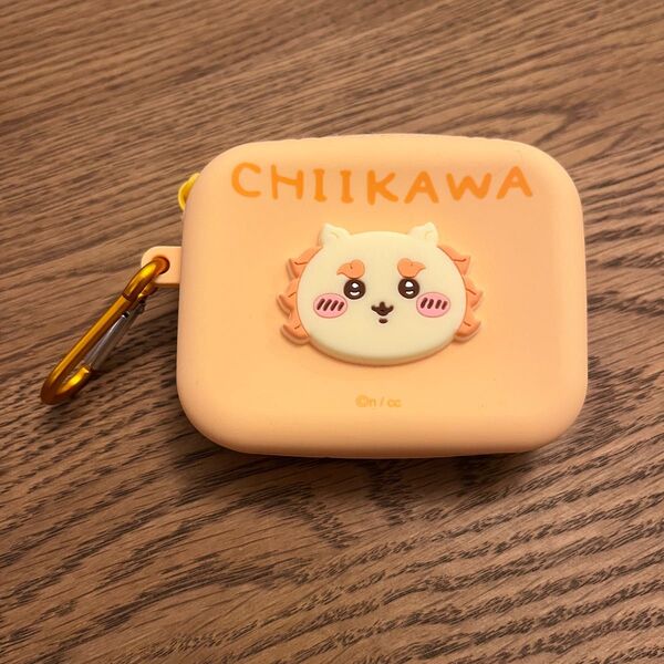 ちいかわ シーサー ミニシリコンポーチ