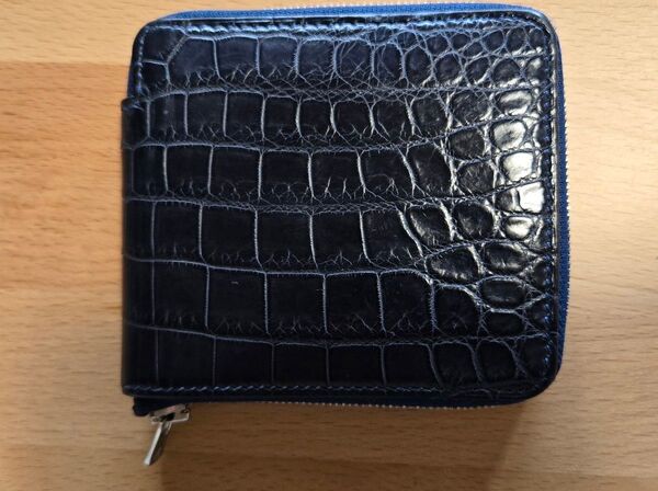 美品 万双 ポロサス クロコダイル 二つ折り財布 ネイビー 鰐 ラウンドファスナー