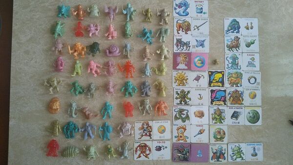 ネクロスの要塞 1~8弾 フィギュア53体 カード約20セット カード末切り一部カット有 大量まとめ売り ダブリ無し