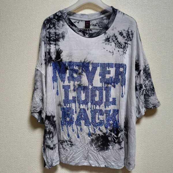 【未使用品】ROMWE ラインストーンロゴTシャツ 0XL