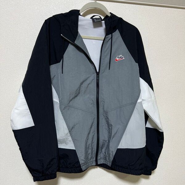 ジャケット NIKE ナイキ ウィンドブレーカー ナイロン ウインドブレーカー パーカー L
